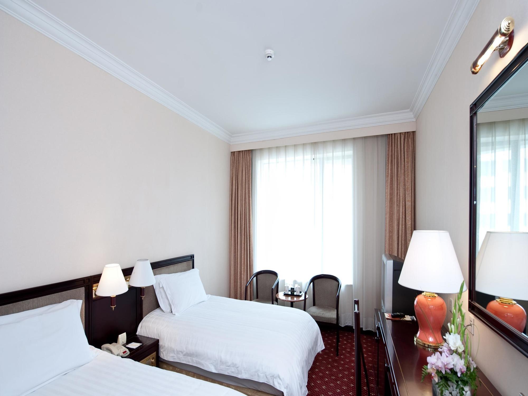 Beijing Yanshan Hotel Buitenkant foto